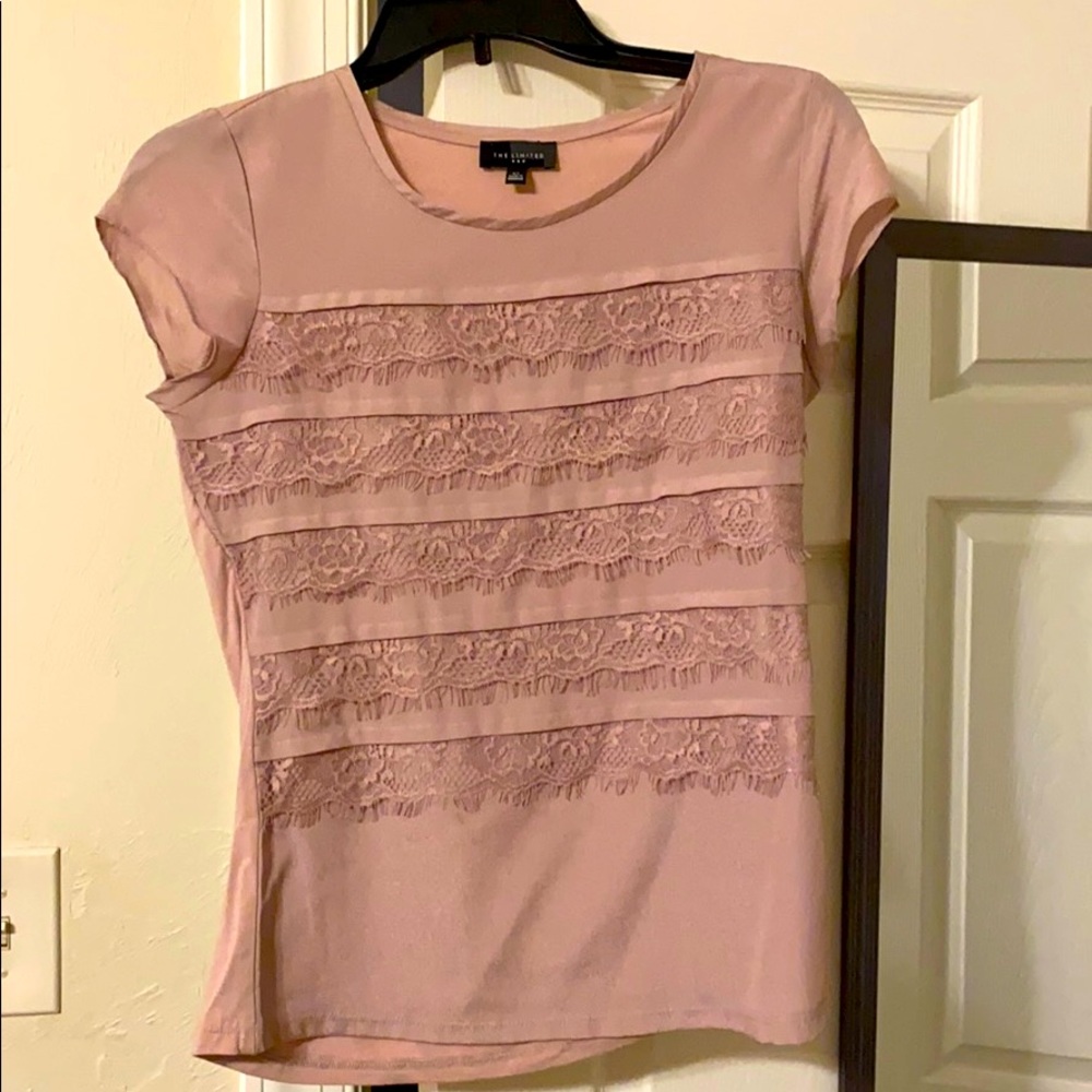 Lace detailed dress top